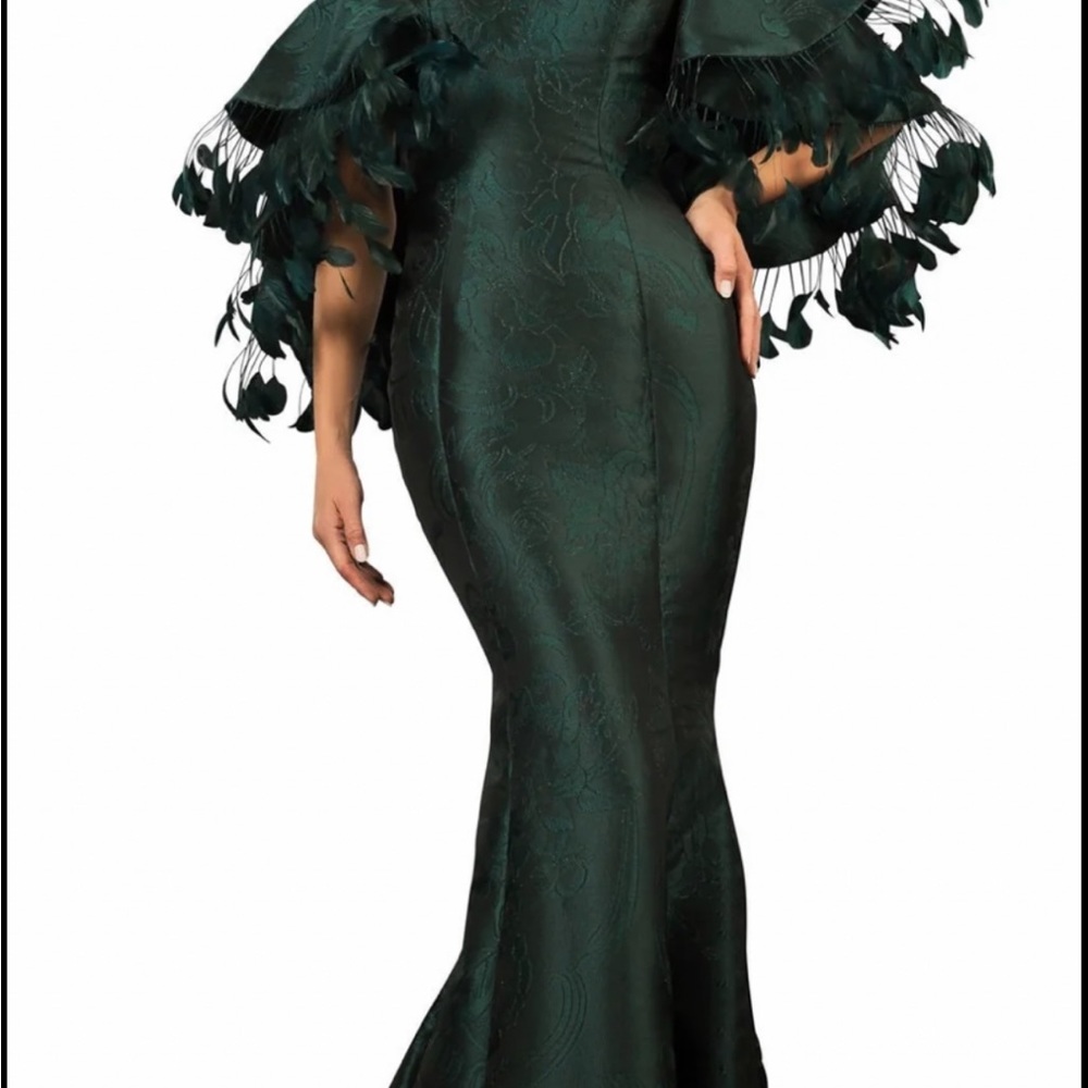 Terani Couture Green Off-the-Shoulder Flutter Sleeve Gown